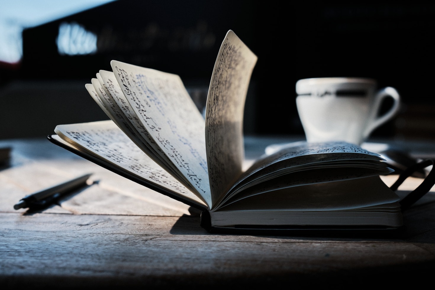 Explorando o erotismo sagrado na literatura